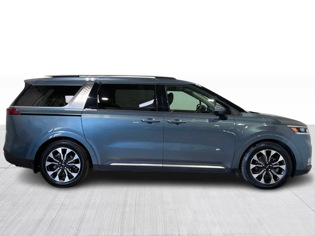 Kia Carnival 2023 à vendre - photo 1