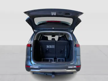2023 Kia Carnival - image 13