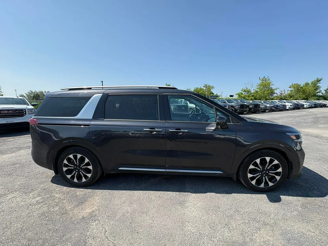 2023 Kia Carnival for sale - photo 4