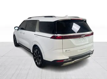 2024 Kia Carnival - image 11