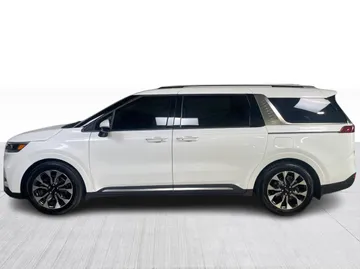 2024 Kia Carnival - image 10