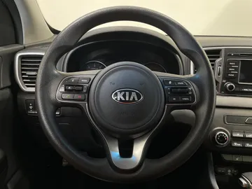 2018 Kia Sportage - image 19