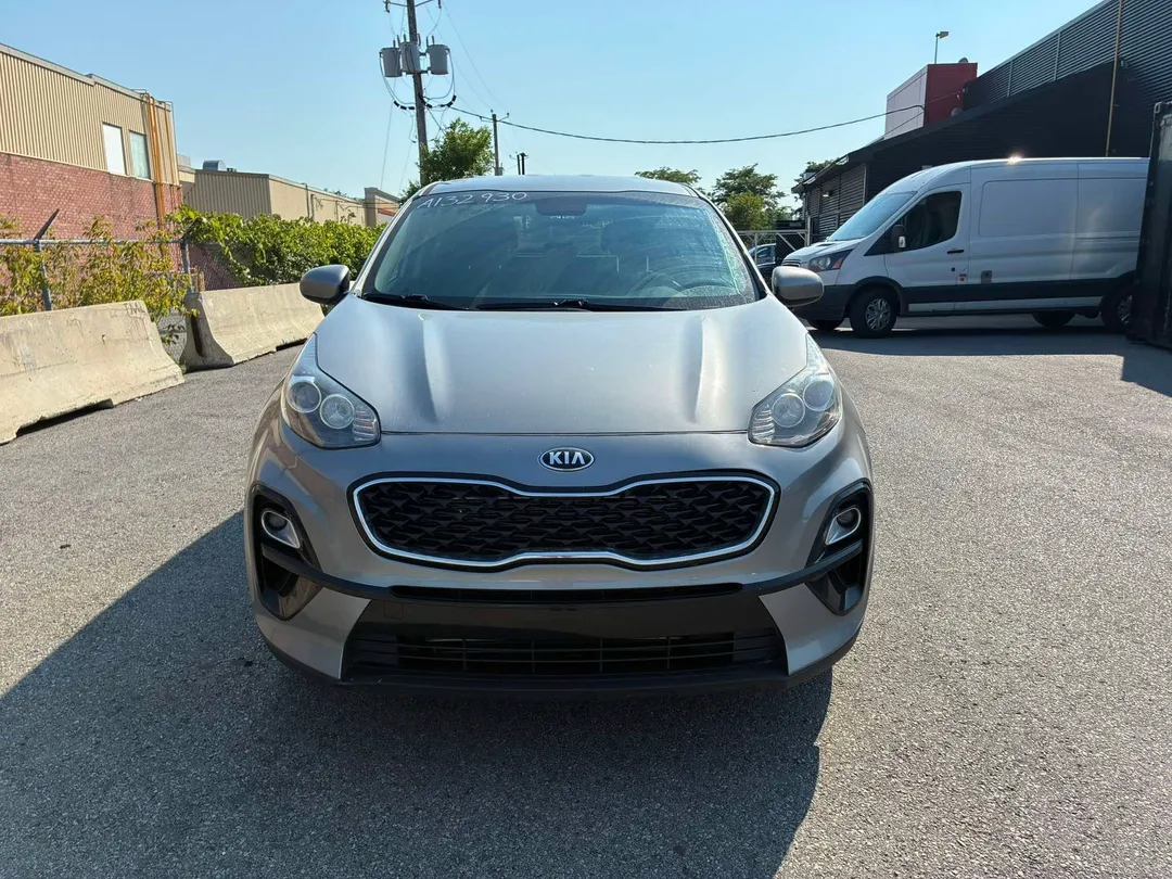 2021 Kia Sportage — photo 2