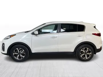 2021 Kia Sportage - image 10