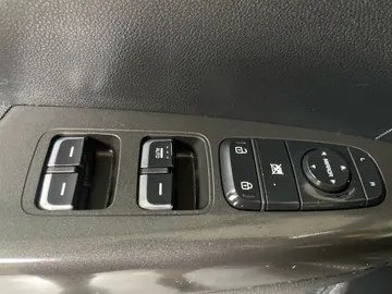 2017 Kia Sportage - image 20