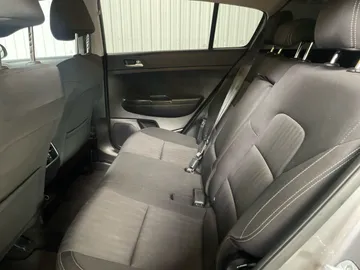 2017 Kia Sportage - image 13