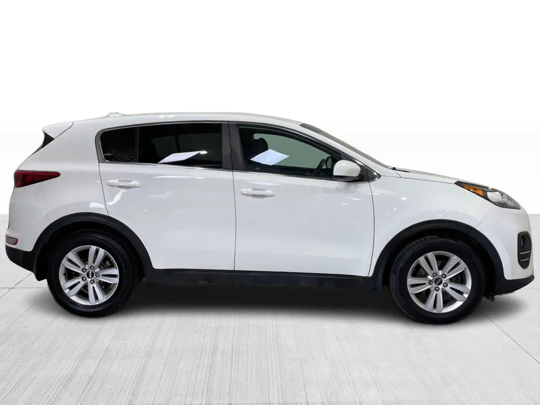 2017 Kia Sportage — photo 2