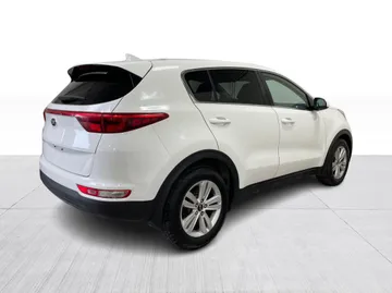 2017 Kia Sportage - image 13