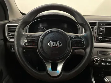 2017 Kia Sportage - image 19