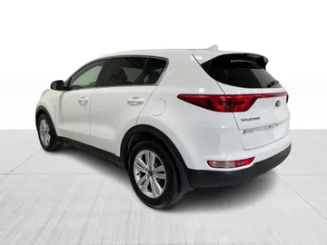 2017 Kia Sportage - image 10