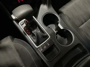 2018 Kia Sportage - image 21