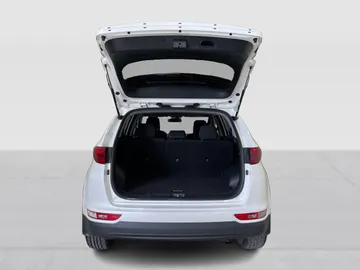 2018 Kia Sportage - image 12