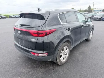 2019 Kia Sportage - image 4