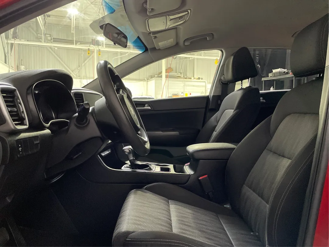 2022 Kia Sportage — photo 3