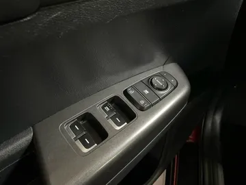 2022 Kia Sportage - image 20