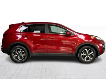 2022 Kia Sportage - image 2
