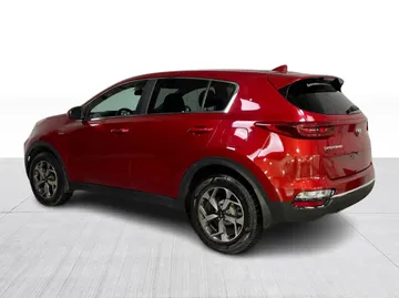 2022 Kia Sportage - image 11