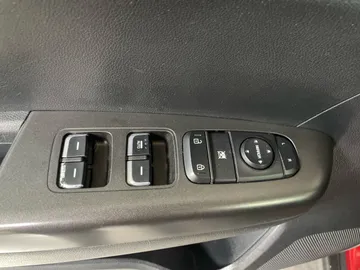 2017 Kia Sportage - image 20