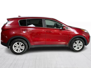 2017 Kia Sportage - image 2