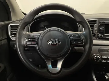2018 Kia Sportage - image 14