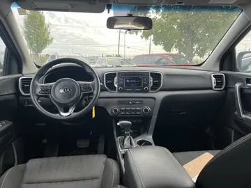 2018 Kia Sportage - image 7