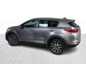 2017 Kia Sportage - image 11