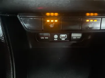 2017 Kia Sportage - image 25