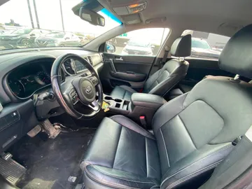 2018 Kia Sportage - image 8