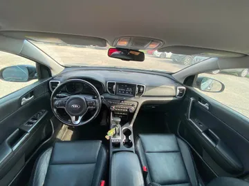 2018 Kia Sportage - image 7