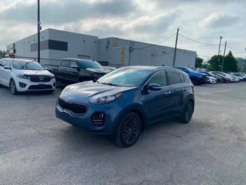 2018 Kia Sportage - image 3