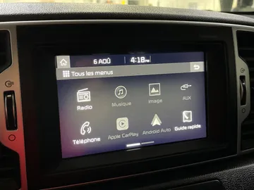 2017 Kia Sportage - image 22