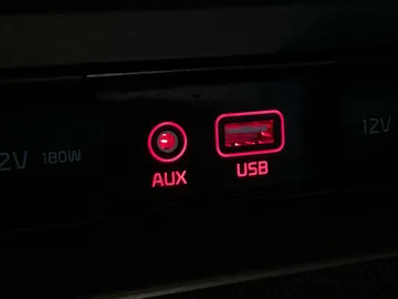 2017 Kia Sportage - image 24