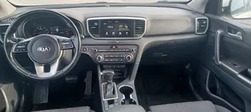 2022 Kia Sportage - image 10