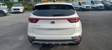 2022 Kia Sportage - image 6