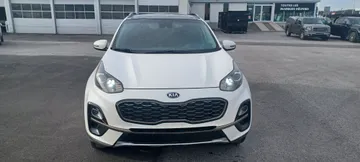 2022 Kia Sportage - image 2