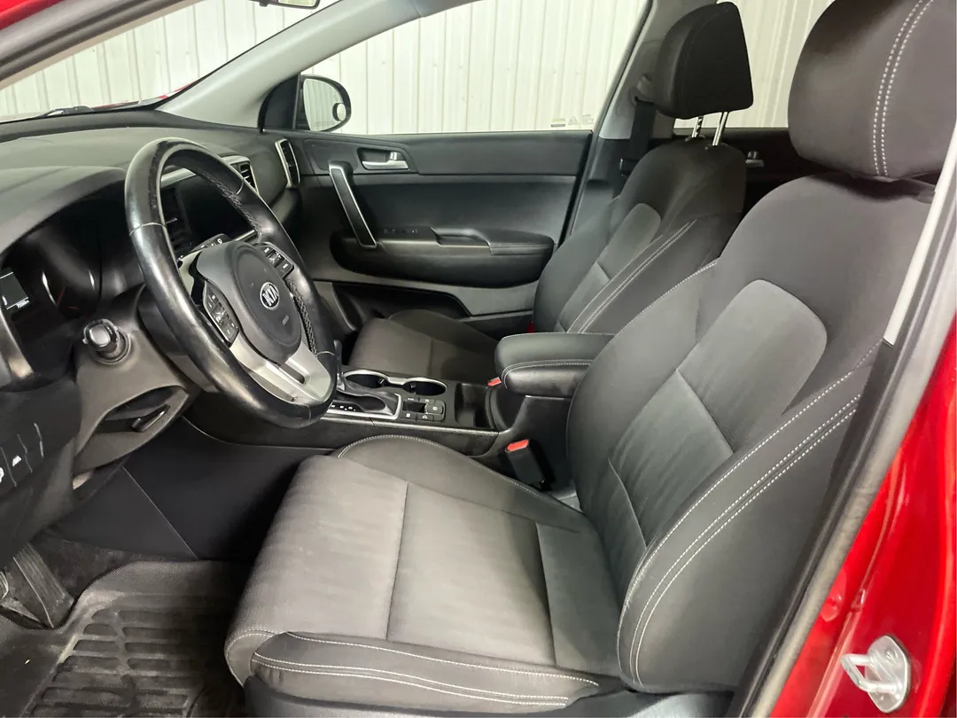 2021 Kia Sportage — photo 3