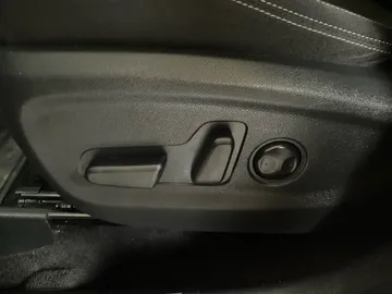 2021 Kia Sportage - image 21