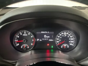 2021 Kia Sportage - image 18