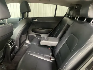 2018 Kia Sportage - image 16