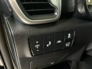 2018 Kia Sportage - image 32