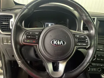 2018 Kia Sportage - image 19