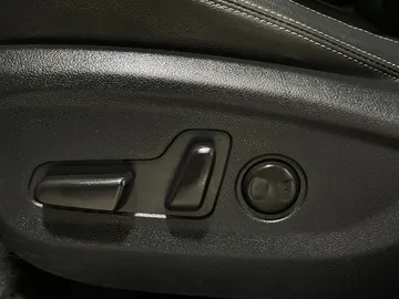 2022 Kia Sportage - image 19