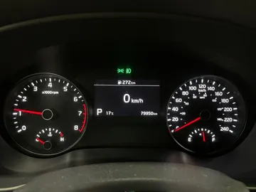 2022 Kia Sportage - image 18