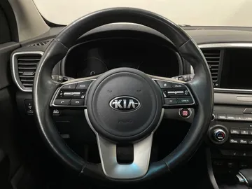 2022 Kia Sportage - image 25