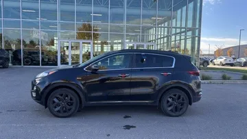 2020 Kia Sportage - image 4