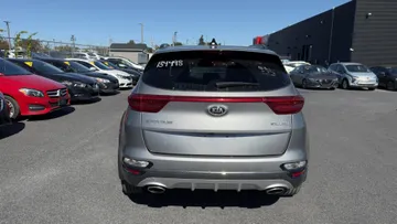 2020 Kia Sportage - image 6
