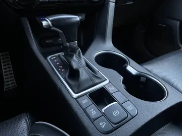 2021 Kia Sportage - image 29