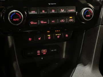2017 Kia Sportage - image 23