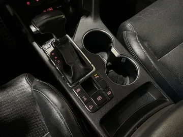 2017 Kia Sportage - image 28