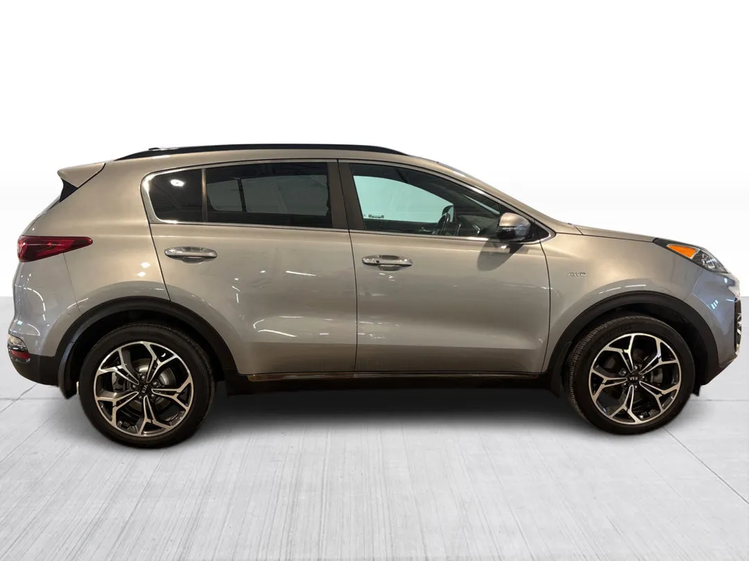 2022 Kia Sportage — photo 2